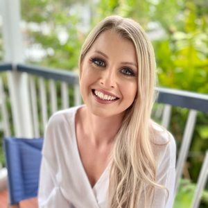 Meet your Posher, Pamela